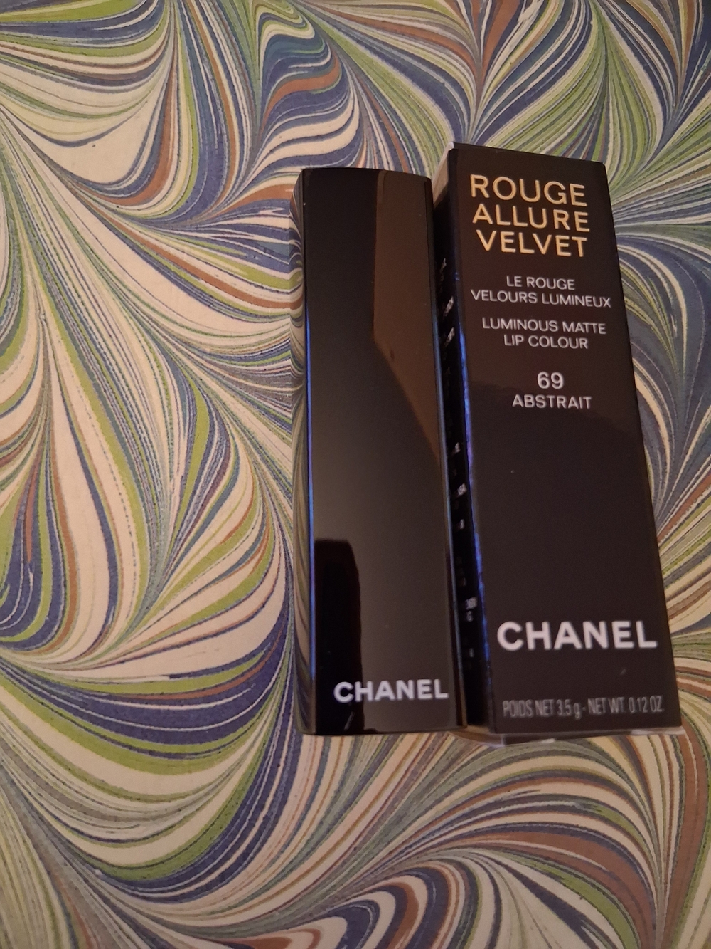 Chanel Rouge Allure Velvet Lipstick 69 Abstrait - Black Case Intense Rosewood